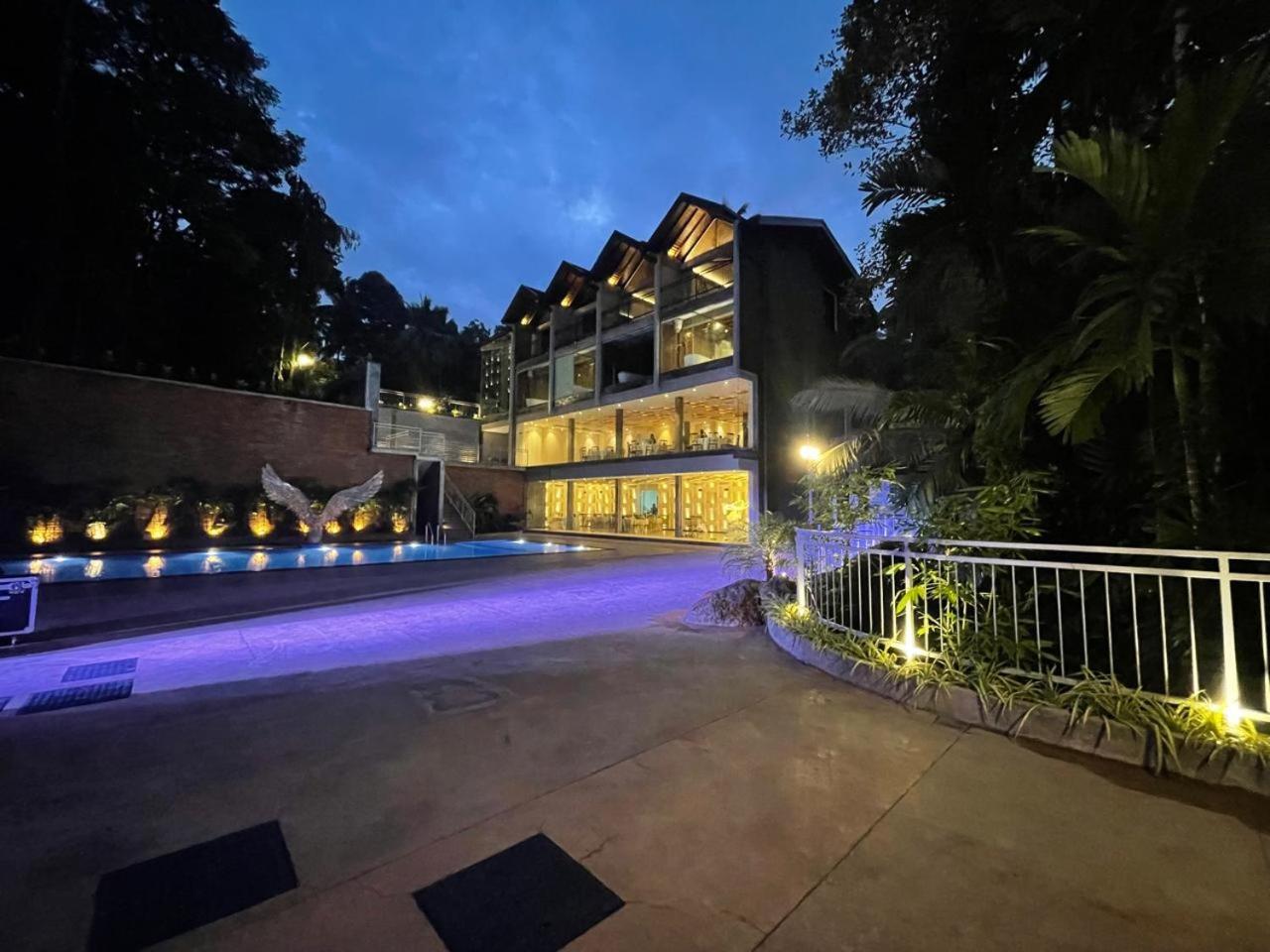 Hotel Grand Amanee Ratnapura Εξωτερικό φωτογραφία