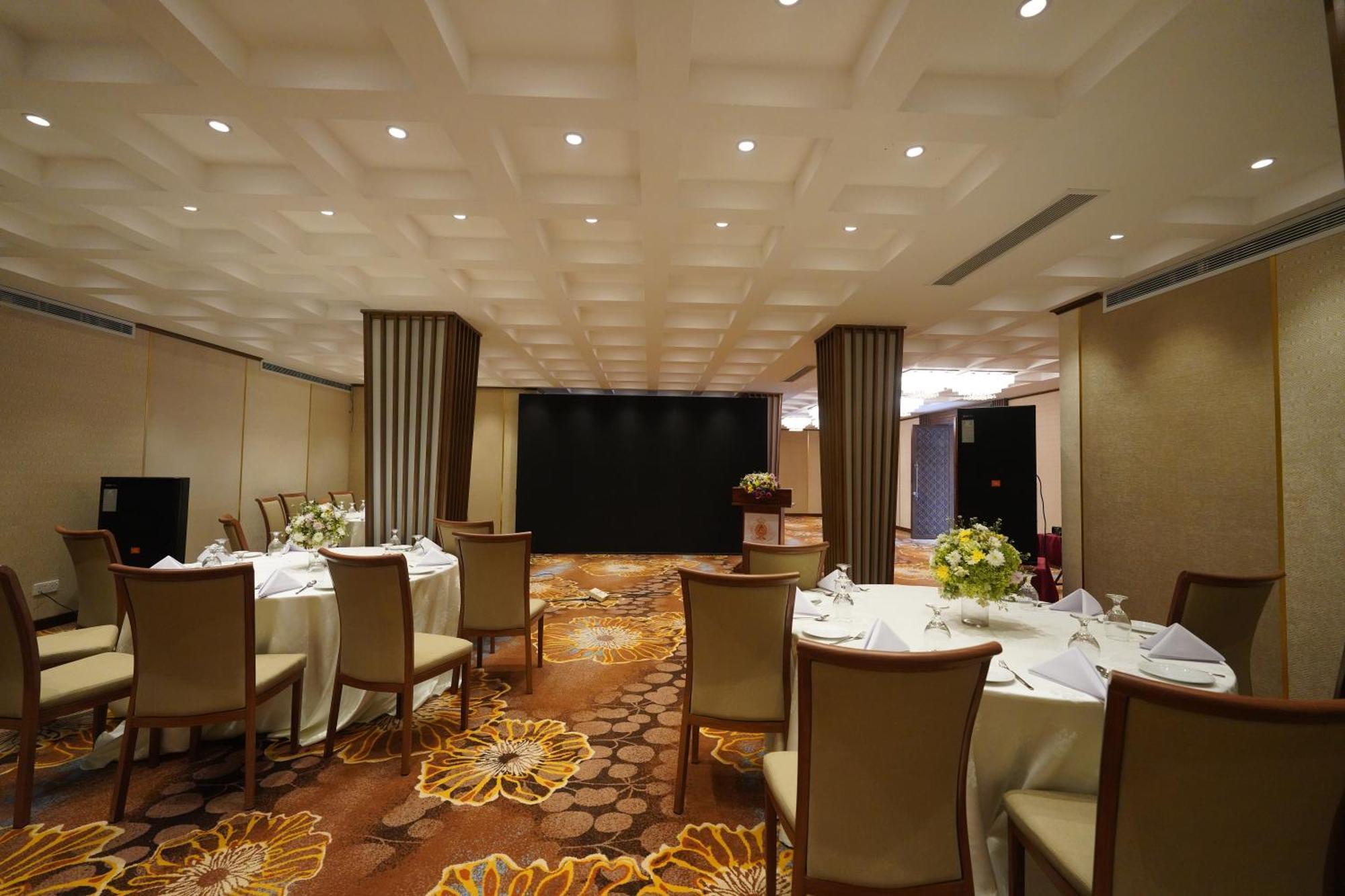 Hotel Grand Amanee Ratnapura Εξωτερικό φωτογραφία
