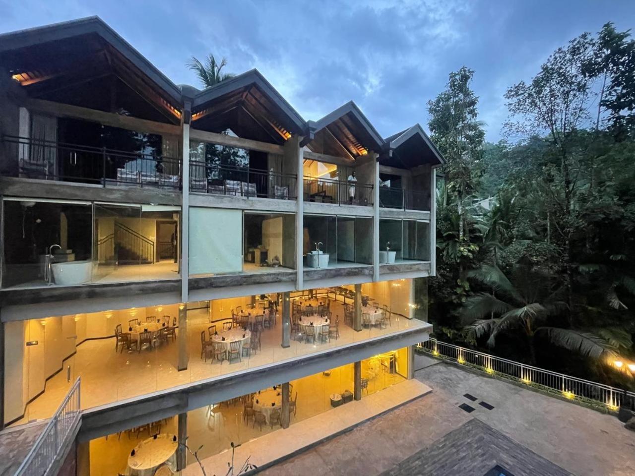 Hotel Grand Amanee Ratnapura Εξωτερικό φωτογραφία
